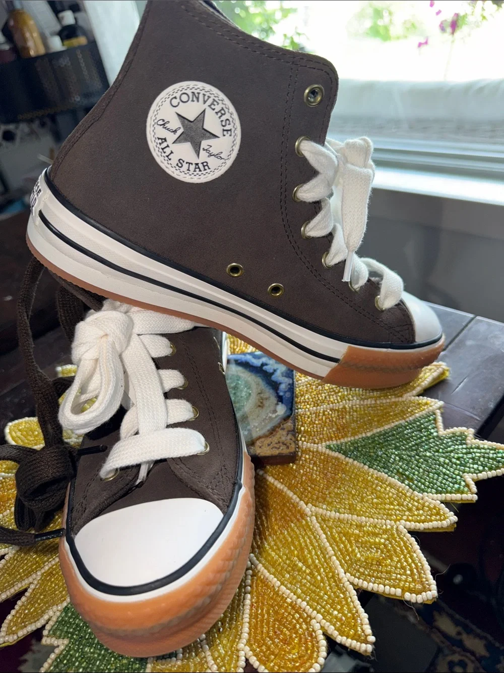 Converse Chuck Taylor Brown Suede High Top Sneakers 5Y Women’s 7 NWT